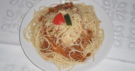 Boloňské špagety se sýrem